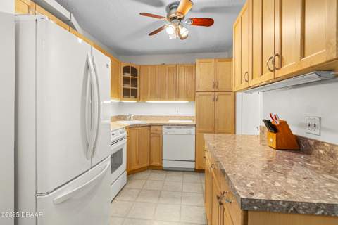 1224 S Peninsula Drive #321, Daytona Beach FL - photo 12 of 41