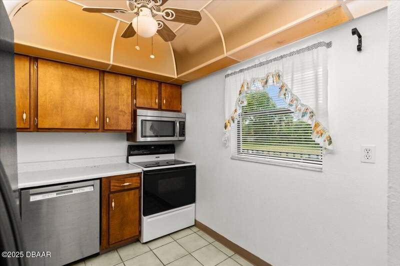 2 bedroom Condominium at 1508 Virginia Avenue #206, Daytona Beach Resort Golf & Country Club, Daytona Beach — photo 4