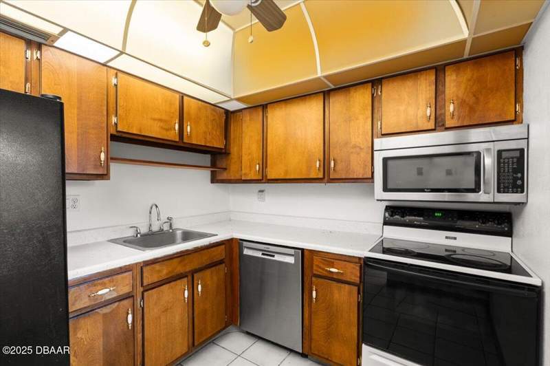 2 bedroom Condominium at 1508 Virginia Avenue #206, Daytona Beach Resort Golf & Country Club, Daytona Beach — photo 5