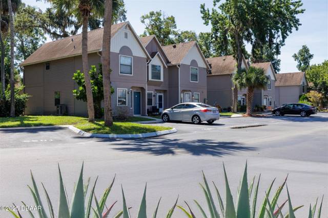 Trailwood Townhomes