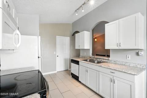 3154 Lynnhaven Street, Deltona FL - photo 14 of 39