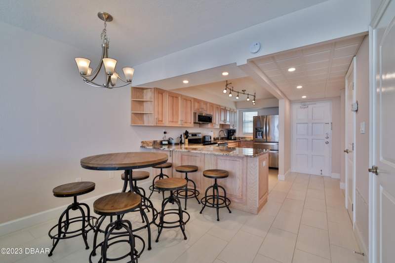 2 bedroom Condominium at 1155 Ocean Shore Boulevard #1106, Ormond Beach Surfside North, Ormond Beach — photo 3