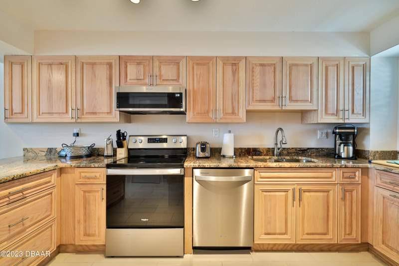 2 bedroom Condominium at 1155 Ocean Shore Boulevard #1106, Ormond Beach Surfside North, Ormond Beach — photo 4