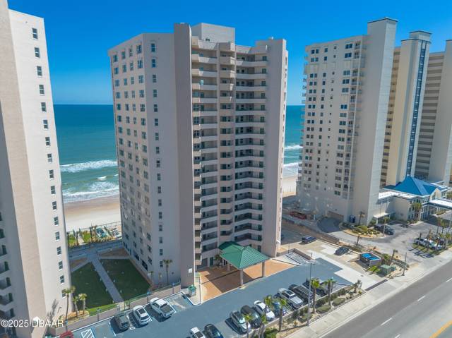 Dimucci Twin Towers Daytona Beach