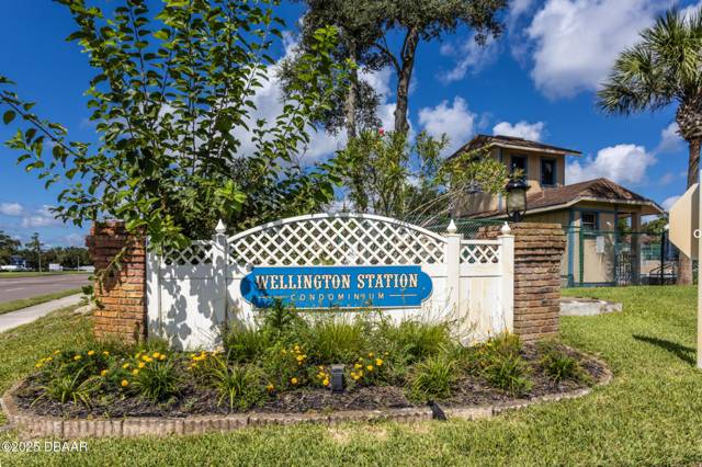 Wellington Station Condo Residences