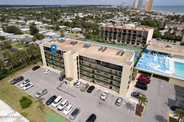 Vantage Pointe Pool Racquet Club