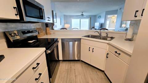 1183 Ocean Shore Boulevard #304, Ormond Beach FL - photo 23 of 61