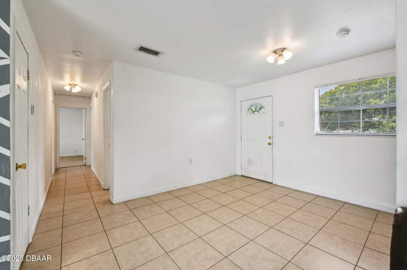 3 bedroom Single Family Residence at 911 Shady Park Terrace, West Ridgewood, Daytona Beach — photo 4