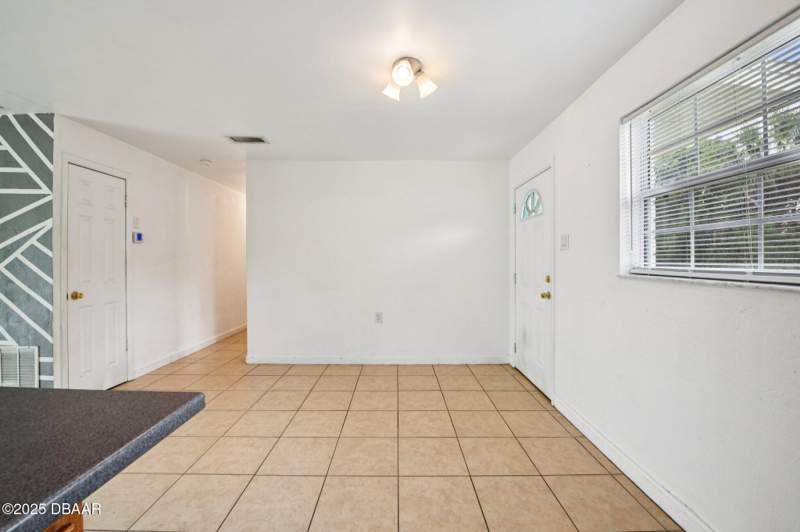 3 bedroom Single Family Residence at 911 Shady Park Terrace, West Ridgewood, Daytona Beach — photo 3