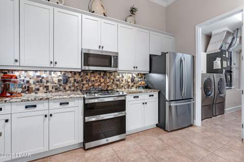 945 Stone Lake Drive, Ormond Beach FL - photo 13 of 89