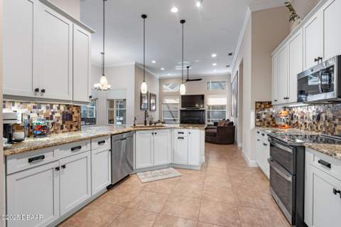 945 Stone Lake Drive, Ormond Beach FL - photo 12 of 89