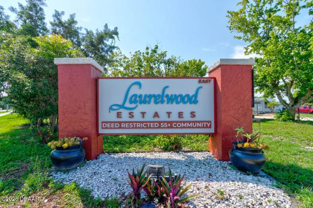 Laurelwood