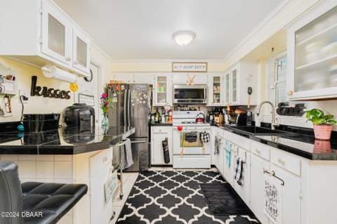 115 Longwood Drive, Ormond Beach FL - photo 12 of 42