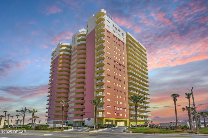 3 bedroom Condominium at 1900 N Atlantic Avenue #1603, Island Crowne Condo, Daytona Beach — photo 2