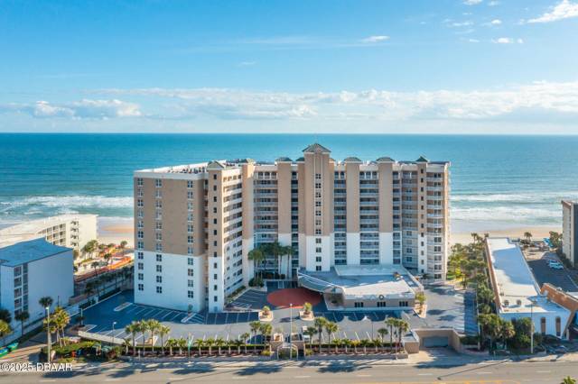 St Maarten Daytona Beach