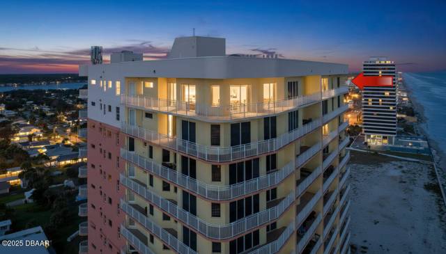 Island Crowne Condo