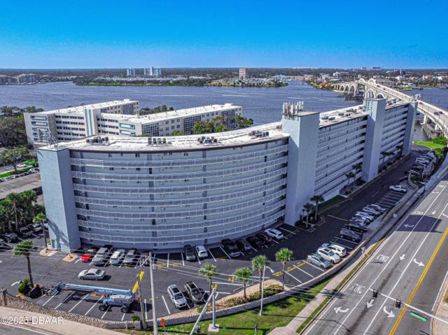 Riverplace One Hundred
