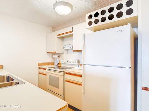395 S Atlantic Avenue #305, Ormond Beach FL - photo 16 of 55