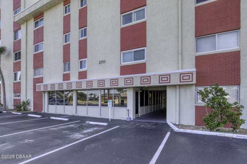 1 bedroom Condominium at 2711 N Halifax Avenue #196, Riverside Condo, Daytona Beach — photo 3