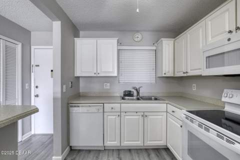 2711 N Halifax Avenue #196, Daytona Beach FL - photo 7 of 56