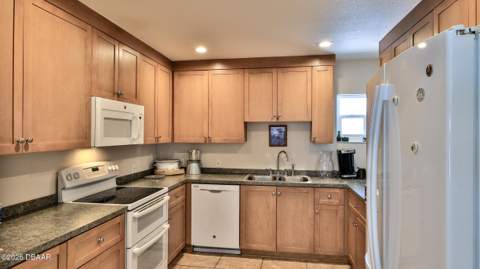 717 S Beach Street #205C, Daytona Beach FL - photo 18 of 24