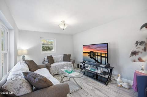 1215 Leon Lane, Daytona Beach FL - photo 16 of 34
