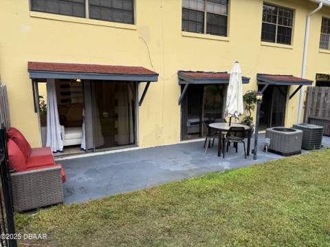 216 Glenview Boulevard #103, Daytona Beach FL - photo 13 of 15