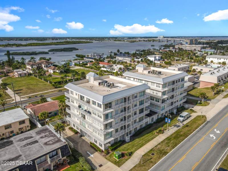 2 bedroom Condominium at 3756 S Atlantic Avenue #403, La Vista Del Sol Condo, Daytona Beach Shores — photo 4