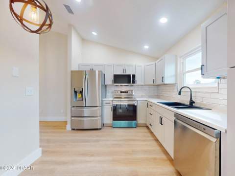 804 Soft Pine Court, New Smyrna Beach FL - photo 17 of 61