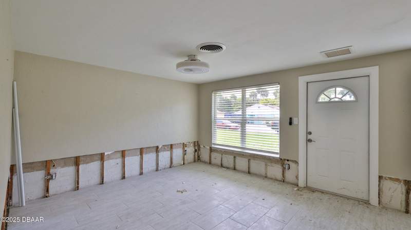 3 bedroom Single Family Residence at 746 Biro Drive, Old Sugar Mill, Port Orange — photo 3