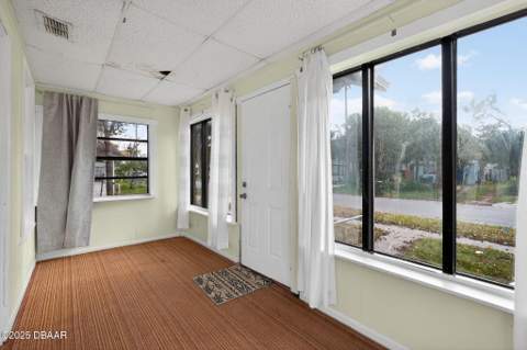 146 Kingston Avenue, Daytona Beach FL - photo 8 of 37