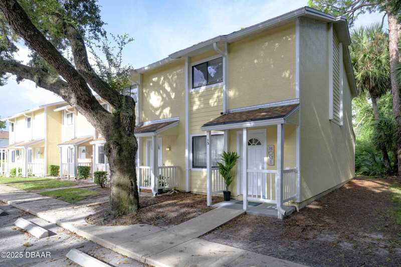 2 bedroom Condominium at 480 Reed Canal Road #13, Riverwood Village Condo, South Daytona — photo 1