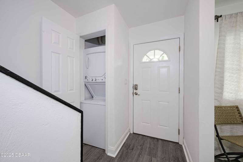 2 bedroom Condominium at 480 Reed Canal Road #13, Riverwood Village Condo, South Daytona — photo 3
