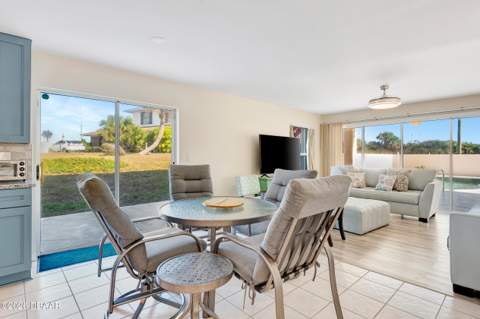 103 Peninsula Winds Drive, Ormond Beach FL - photo 10 of 57