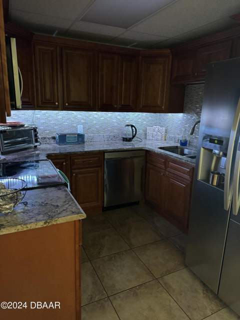 935 N Halifax Avenue #402, Daytona Beach FL - photo 21 of 37