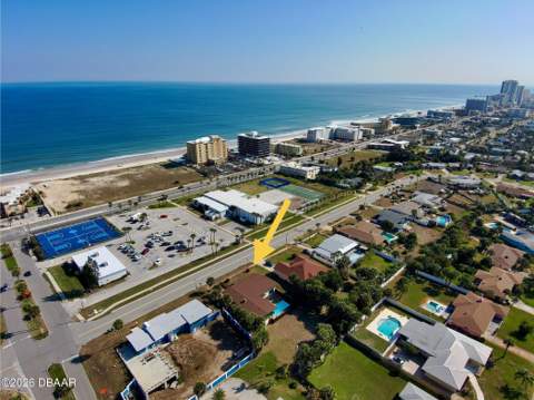 1153 Bel Aire Drive, Daytona Beach FL - photo 8 of 60