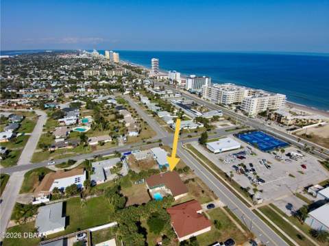 1153 Bel Aire Drive, Daytona Beach FL - photo 10 of 60