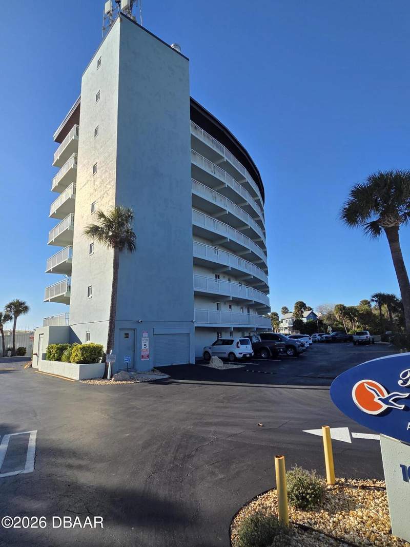 2 bedroom Condominium at 100 Silver Beach Avenue #214, Riverplace One Hundred, A Condo, Daytona Beach — photo 3