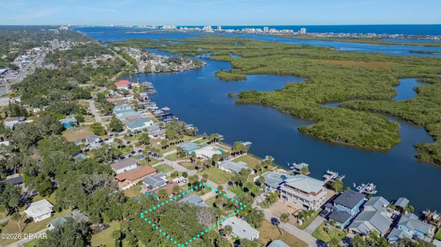 Harbor Oaks