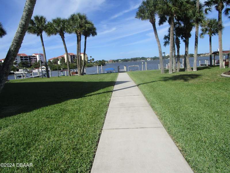 2 bedroom Condominium at 715 S Beach Street #311D, River House, Daytona Beach — photo 5