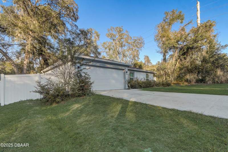 3 bedroom Single Family Residence at 1535 17th Street, Highland Park, Orange City — photo 2