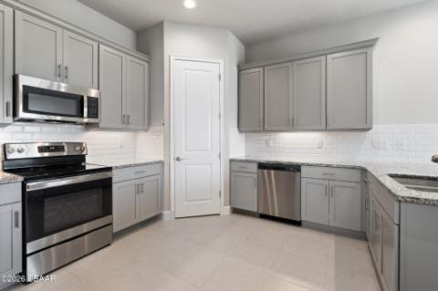 89 Longridge Lane, Ormond Beach FL - photo 13 of 62