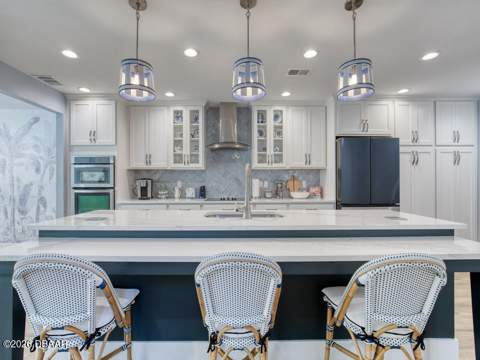 2973 Sea Oats Circle, Daytona Beach Shores FL - photo 9 of 81