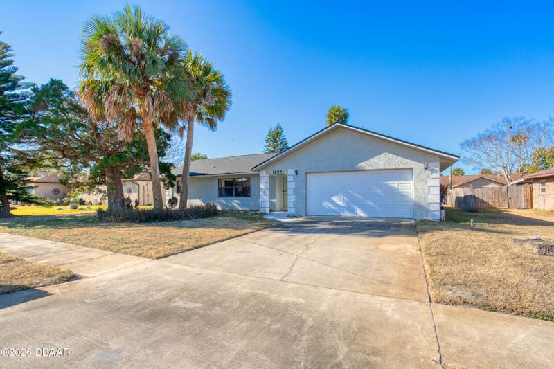 3 bedroom Single Family Residence at 1208 Mardrake Road, Fairway Estates, Daytona Beach — photo 2