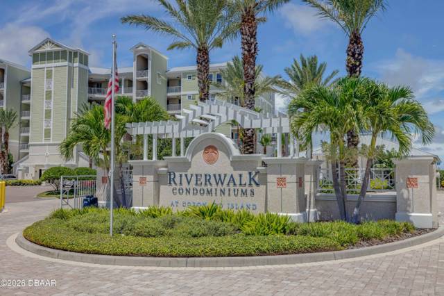 Riverwalk At Coronado Island