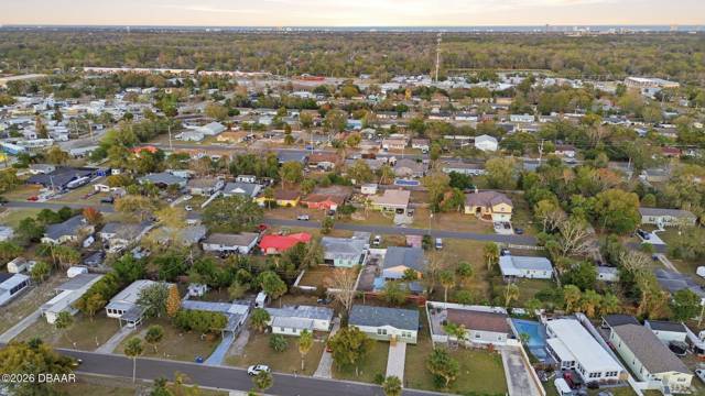 Tropical Mobile Home Village