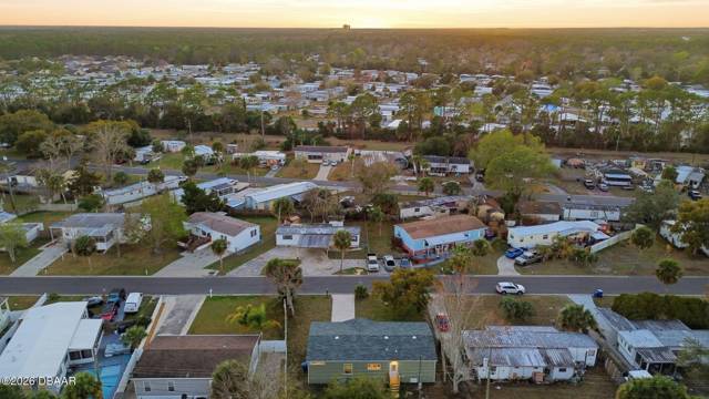 Tropical Mobile Home Village
