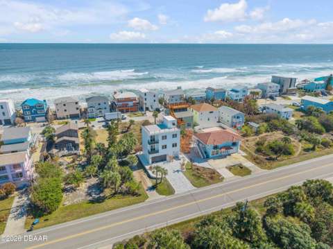 6857 Turtlemound Road, home for sale on Turtlemound Road