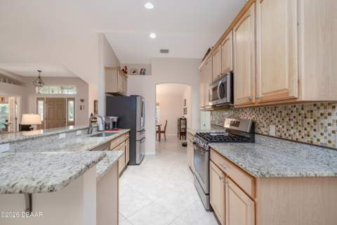 633 Art Center Avenue, New Smyrna Beach FL - photo 7 of 27