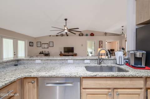 633 Art Center Avenue, New Smyrna Beach FL - photo 9 of 27